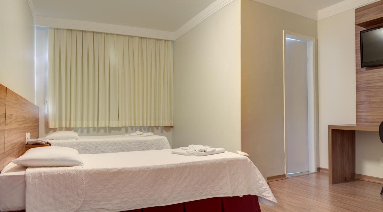Hotel Villareal Консельейру-Лафаети Экстерьер фото