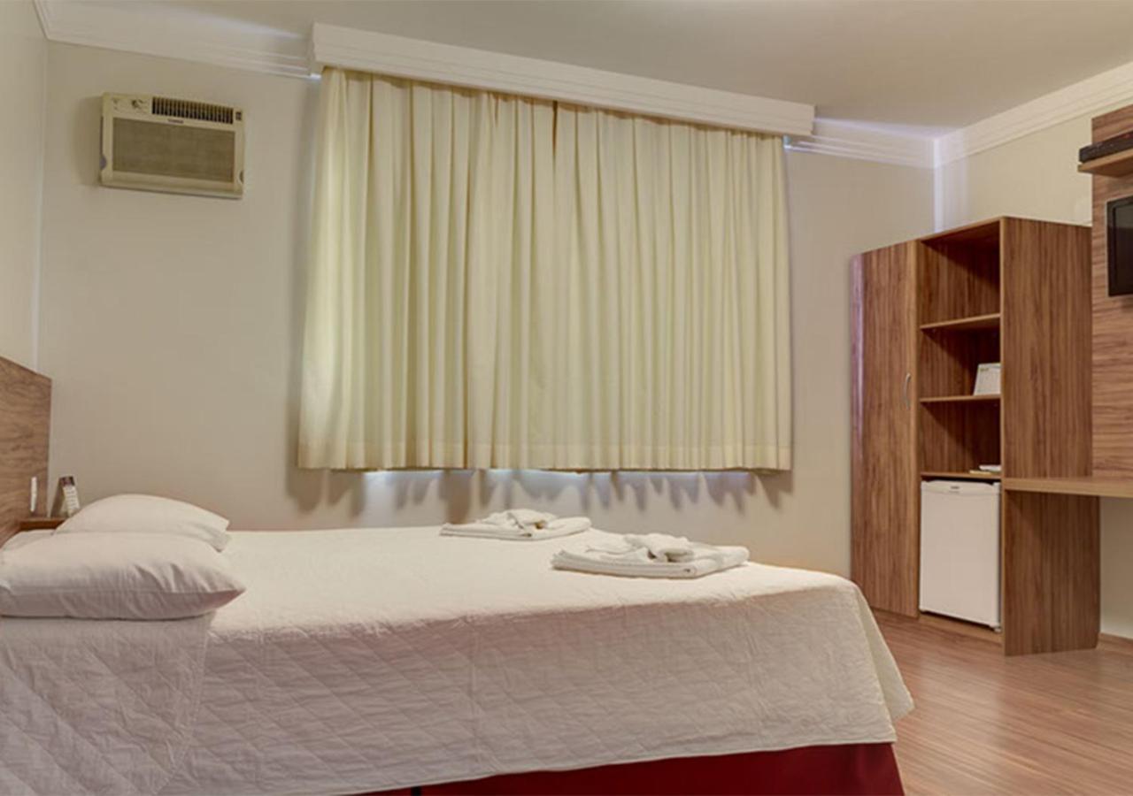 Hotel Villareal Консельейру-Лафаети Экстерьер фото